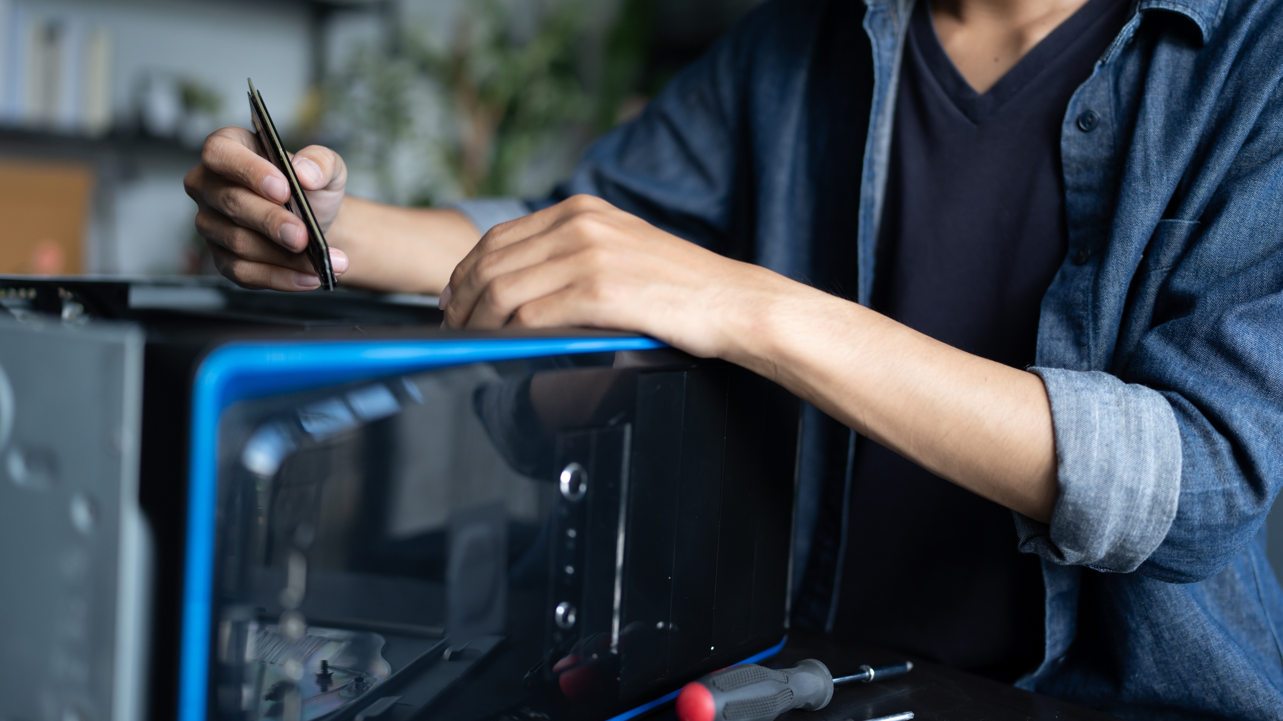 IMACD services for workstations and peripherals