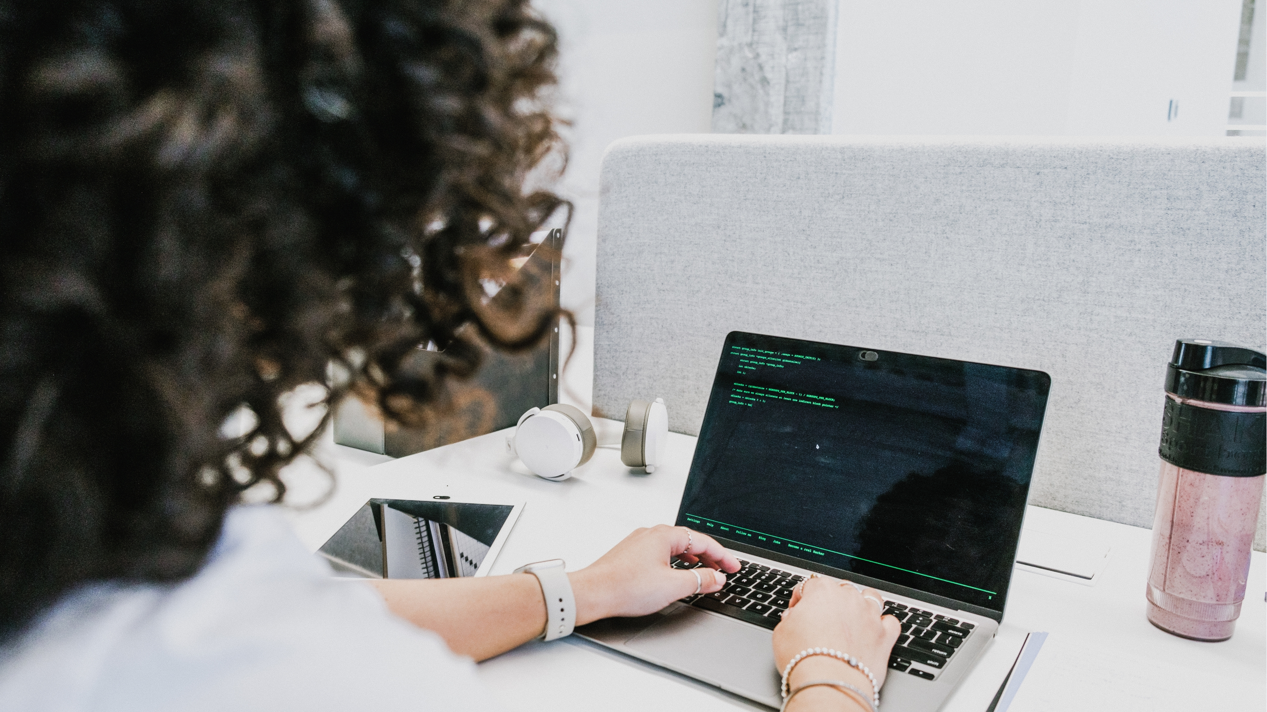 Onsite IT support for end-users and enterprise devices